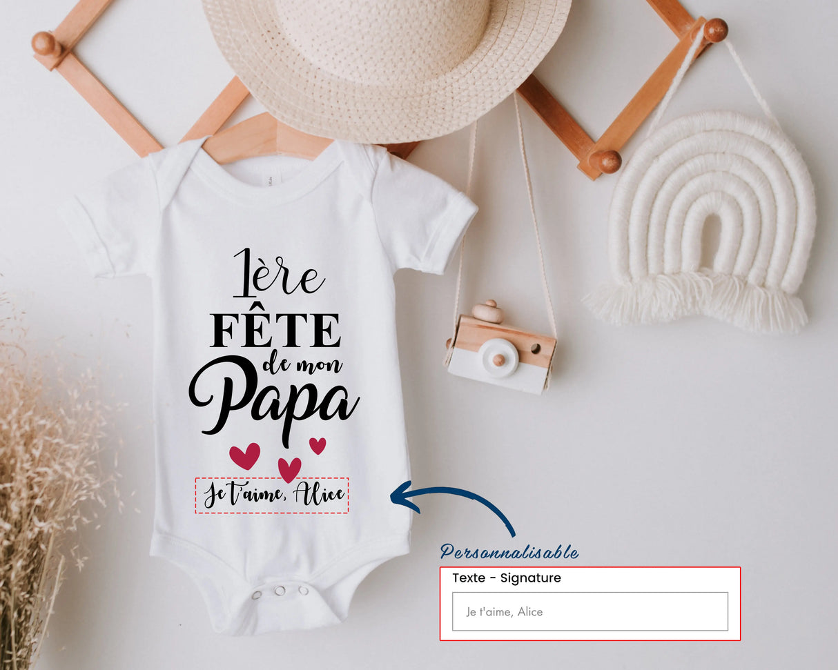 Lebonshirt® Body Bébé Personnalisé 100% Coton Bio - Première Fête De Mon Papa, Cadeau Personnalisé Bébé - L270522S37 Personnaliser Texte Signature