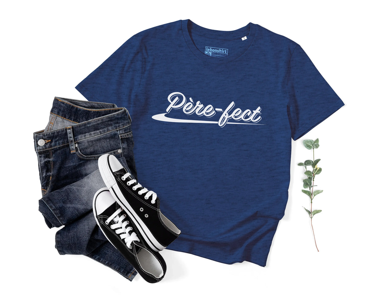 Lebonshirt® T-shirt Premium Homme Coton Bio - Pèrefect, Cadeau Original Papa Parfait - L050522S14 - Indigo