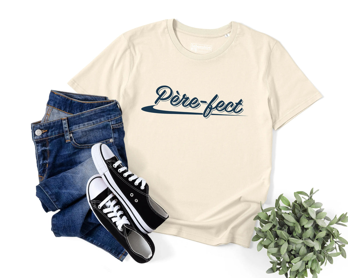 Lebonshirt® T-shirt Premium Homme Coton Bio - Pèrefect, Cadeau Original Papa Parfait - L050522S14 - Naturel