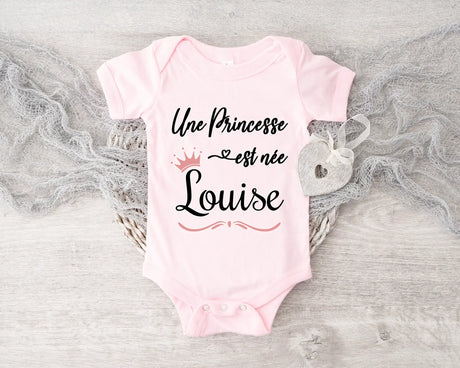 Lebonshirt Body Bébé Personnaliser 100% Coton BIO - Une Princesse Est Née - L020622S15 Rose