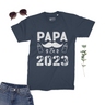 Lebonshirt® T-shirt Premium Homme Coton Bio - Papa En 2023, Cadeau Original Nouveau Parent Fête Dès Pères - L130522S20 Marine