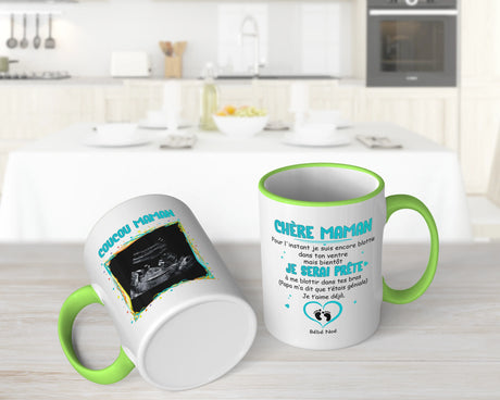 Lebonshirt® Mug Céramique Impression Panoramique Personnalisé - Coucou Maman, Je Serai Prêt, Cadeau Annonce Grossesse - L060522S27 - Mug Vert Bébé Fille