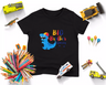 Lebonshirt® T-shirt Premium Enfant 100% Coton Bio - Big Brother Saurus, Grand-frère Dinosaure - L270422S19 - Noir